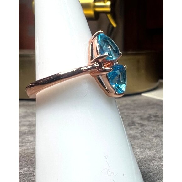 Ring Bomb Party RIng, size 6, NWOT, aqua blue stone rose gold color band - Picture 5 of 6